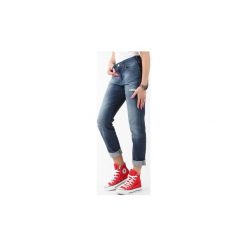 Jeansy slim fit Wrangler Jeansy Boyfriend Vintage Blue W27M9185R. Jeansy damskie Wrangler. Za 271,93 zł.