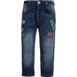 Mothercare BADGE TURN UP Jeansy Slim Fit denim. Niebieskie jeansy męskie marki mothercare, z elastanu. Za 129,00 zł.
