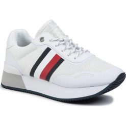 Sneakersy TOMMY HILFIGER - Mesh City Sneaker FW0FW04606 YBS. Białe półbuty damskie TOMMY HILFIGER, ze skóry. Za 449,00 zł.