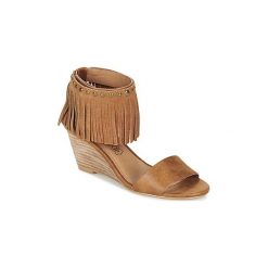 Sandały LPB Shoes NADIA. Pomarańczowe sandały damskie marki LPB Shoes, bez wzorów, bez obcasa, bez zapięcia. Za 175,20 zł.