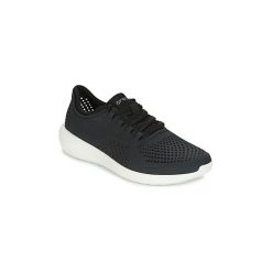 Buty Crocs LITERIDE PACER W. Czarne klapki damskie Crocs, na niskim obcasie. W wyprzedaży za 207,20 zł.