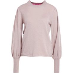 Swetry klasyczne damskie: 81hours Studio STANDUP NECK BALLON Sweter macadamia