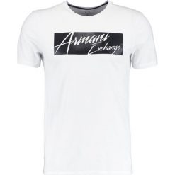 T-shirty męskie z nadrukiem: Armani Exchange SLIM FIT Tshirt z nadrukiem white