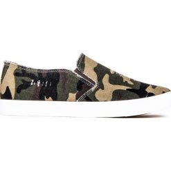 Trampki męskie: BUTY MĘSKIE TRAMPKI SLIP ON T122 – MORO
