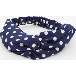 Opaska w białe groszki. Zielone opaski damskie Pull&Bear, w grochy. Za 29,90 zł.