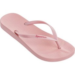 Ipanema Sandały damskie Anat Colours Fem 82591-22460 Pink / LightPink (rozmiar 38). Różowe sandały damskie Ipanema, bez wzorów, z materiału, bez obcasa, bez zapięcia. W wyprzedaży za 43,00 zł.