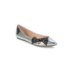 Baleriny Marc Jacobs RITA POINTY TOE. Szare baleriny damskie marki Marc Jacobs, bez wzorów, bez obcasa. Za 1151,20 zł.