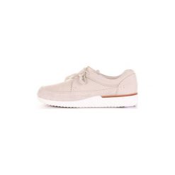Buty Clarks TORTRACK. Białe trampki męskie Clarks, bez wzorów, bez zapięcia. Za 437,05 zł.