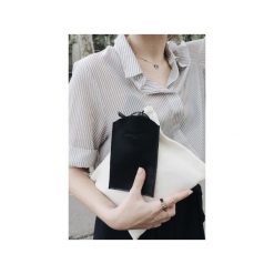 LUZ BLACK ETUI NA OKULARY. Czarne etui damskie marki Marii aneett, ze skóry. Za 115,00 zł.