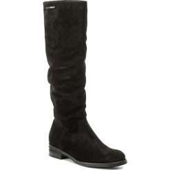 Kozaki SOLO FEMME - 39911-02-G70/000-12-00 Czarny. Czarne kozaki damskie Solo Femme, ze skóry, bez obcasa, bez zapięcia. Za 549,00 zł.