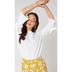 Swetry klasyczne damskie: Glamorous Sweter z wiązanymi rękawami – White