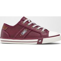 Sneakersy Mustang bonprix bordowo-czerwony. Czerwone buty sportowe damskie bonprix, ze skóry. Za 169,99 zł.