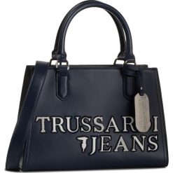 Torebka TRUSSARDI JEANS - T-Tote Tote Md Patch 75B00684 U290. Niebieskie torebki klasyczne damskie Trussardi Jeans, bez wzorów, z jeansu, klasyczne, na ramię, bez dodatków. Za 549,00 zł.