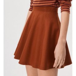 Rozkloszowana spódnica basic - Brązowy. Pomarańczowe spódniczki damskie Sinsay, s, bez wzorów, rozkloszowane. Za 29,99 zł.