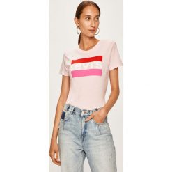 Levi's - T-shirt. Czarne bluzki damskie Levi's®, s, z nadrukiem, z bawełny, casualowe, z okrągłym kołnierzem, z krótkim rękawem. Za 99,90 zł.
