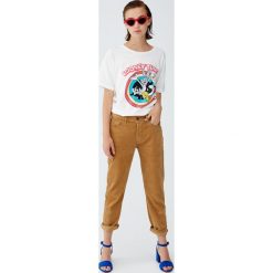 Koszulka z Looney Tunes. Szare t-shirty damskie marki Pull&Bear. Za 59,90 zł.