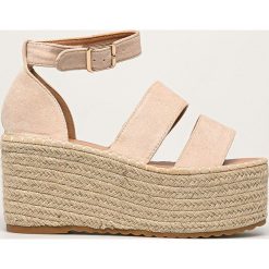 Answear - Sandały Ideal Shoes. Brązowe koturny damskie ANSWEAR, bez wzorów, z gumy, bez obcasa, na obcasie. W wyprzedaży za 129,90 zł.