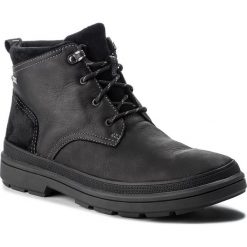 Kozaki CLARKS - RushwayMid Gtx GORE-TEX 261378587 Blk Tumbled Leather. Czarne glany męskie marki Clarks, z gore-texu. W wyprzedaży za 469,00 zł.