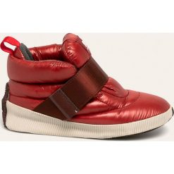 Sorel - Śniegowce Out N About Puffy. Czerwone śniegowce damskie Sorel, z materiału, bez zapięcia. Za 549,90 zł.
