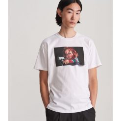 T-shirt Chucky - Biały. Białe t-shirty męskie Reserved, s, bez wzorów, bez kołnierzyka. Za 49,99 zł.
