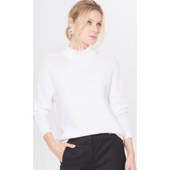 Sweter z golfem - Biały. Białe swetry damskie Mohito, s. Za 89,99 zł.