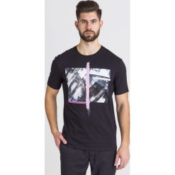 T-SHIRT Armani Exchange. Czarne t-shirty męskie Armani Exchange, s, z nadrukiem, z bawełny, z okrągłym kołnierzem. Za 181,30 zł.