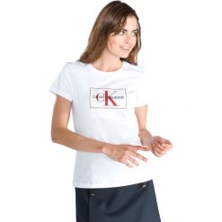 Calvin Klein Koszulka Biały. Białe koszulki damskie Calvin Klein, l, bez wzorów, z bawełny, bez kołnierzyka, z krótkim rękawem. Za 257,95 zł.