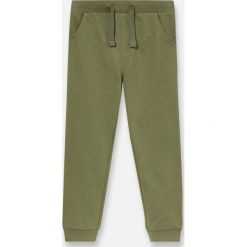 Spodnie chłopięce - Khaki. Brązowe spodnie chłopięce Sinsay, bez wzorów, z jeansu. Za 14,99 zł.