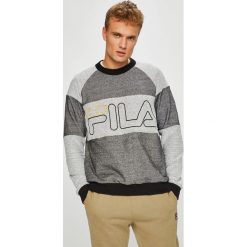 Fila - Bluza. Szare bluzy męskie Fila, m, z nadrukiem, z bawełny, z okrągłym kołnierzem, bez rękawów, bez kaptura. W wyprzedaży za 139,90 zł.