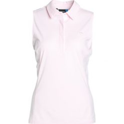J.LINDEBERG DENA Koszulka sportowa soft pink. Czerwone topy sportowe damskie J.LINDEBERG, xl, z materiału, polo. Za 299,00 zł.