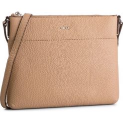 Torebka DKNY - Beford-Card Case R84EA938 Latte LAT. Brązowe torebki klasyczne damskie DKNY, bez wzorów, ze skóry, bez dodatków. Za 849,00 zł.