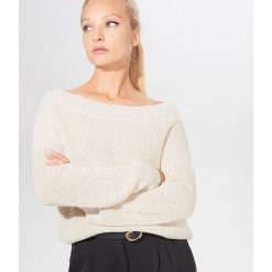 Sweter z prostym dekoltem - Kremowy. Białe swetry damskie Mohito, s, bez wzorów, bez rękawów, bez kaptura. Za 119,99 zł.