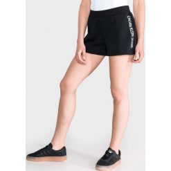 Calvin Klein Szorty Czarny. Czarne szorty damskie Calvin Klein, m, z nadrukiem, z bawełny. Za 292,95 zł.