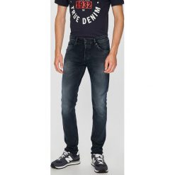 Pepe Jeans - Jeansy Stanley. Niebieskie jeansy męskie Pepe Jeans, z aplikacjami. W wyprzedaży za 269,90 zł.