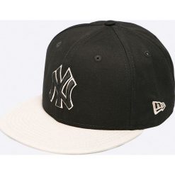 New Era - Czapka Contrast. Czarne czapki z daszkiem męskie marki New Era, z bawełny. W wyprzedaży za 99,90 zł.