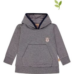 Bluza w kolorze szarym. Szare bluzy niemowlęce Mother Nature & Me, z aplikacjami, z bawełny, bez rękawów, bez kaptura. W wyprzedaży za 62,95 zł.