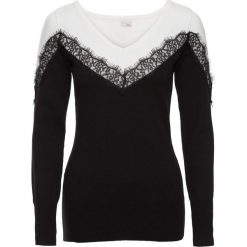 Sweter z koronkową wstawką bonprix czarno-biały. Czarne swetry damskie marki bonprix, bez wzorów, z koronki, bez rękawów, bez kaptura. Za 99,99 zł.