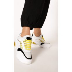 Biało-Żółte Sneakersy Natural Glisten. Białe sneakersy damskie Born2be. Za 99,99 zł.