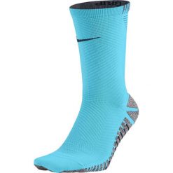 Skarpetogetry piłkarskie: Nike Skarpety Grip Strike Light Crew niebieskie roz. 41-43 (SX5486 483)