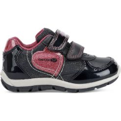 Geox tenisówki dziewczęce Heira 24 niebieskie. Niebieskie buty dziewczęce zimowe Geox, na zimę, bez wzorów, bez zapięcia. Za 199,00 zł.
