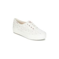 Buty Keds TRIPLE ETHEREAL. Białe trampki i tenisówki damskie marki Keds, bez wzorów, bez zapięcia. Za 247,20 zł.