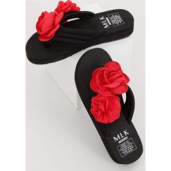 Klapki japonki czarne TS-33 BLACK. Czarne klapki damskie obuwie damskie, bez wzorów, z tkaniny, bez obcasa. Za 42,97 zł.