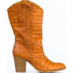 Kowbojki do połowy łydki - skóra naturalna - model 171 - kolor brąz przypalany. Kozaki damskie Zapato, ze skóry, bez obcasa, bez zapięcia. Za 459,00 zł.