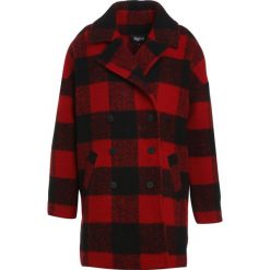 Tigha KYLIE Płaszcz wełniany /Płaszcz klasyczny red/check. Czerwone płaszcze damskie marki Tigha, xl, z poliesteru, klasyczne. W wyprzedaży za 809,40 zł.