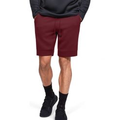 Under Armour Move Szorty Czerwony. Czerwone spodenki i szorty męskie Under Armour, l, bez wzorów, z poliesteru. Za 309,95 zł.