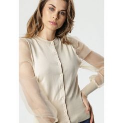 Jasnobeżowy Sweter Tanisha. Brązowe swetry damskie Born2be, s, długie. Za 99,99 zł.