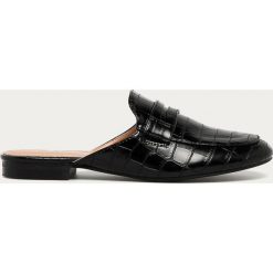Answear - Klapki Fashion&Bella. Czarne klapki damskie ANSWEAR, bez wzorów, ze skóry ekologicznej, bez obcasa, na obcasie. Za 99,90 zł.