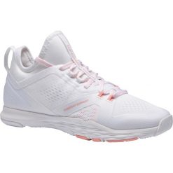 Buty fitness 920 damskie. Białe buty sportowe damskie DOMYOS, bez wzorów, z poliesteru, na fitness i siłownię. Za 179,99 zł.