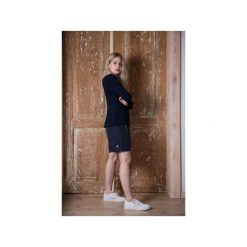 Wyzwolone Michaliny, granat. Niebieskie spodenki sportowe damskie Bouton boutique, s, bez wzorów, z tkaniny, eleganckie, z podwyższonym stanem. Za 169,00 zł.