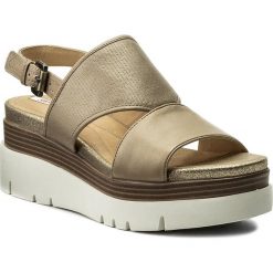 Sandały GEOX - D Radwa B D827UB 00044 C6738 Lt Taupe. Żółte klapki damskie Geox, bez wzorów, ze skóry, bez obcasa, na obcasie. W wyprzedaży za 339,00 zł.